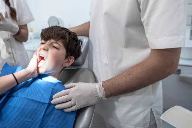 Best Broken or Cracked Tooth Emergency Dentist in Kemp, TX